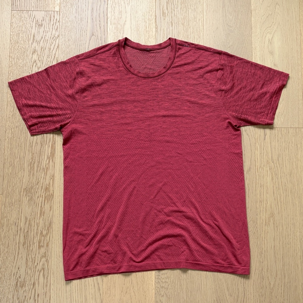 Lululemon men’s running t shirt